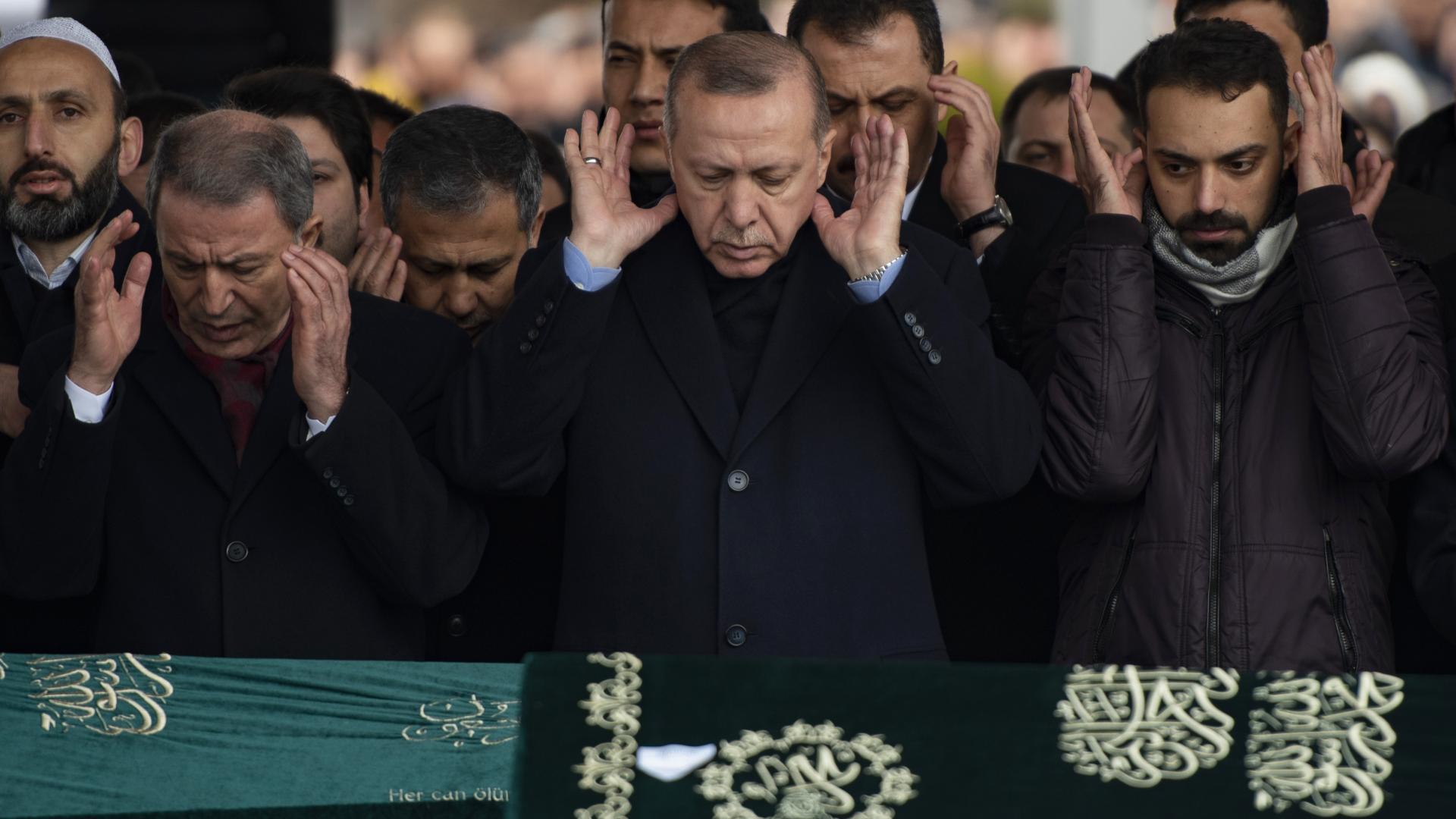 ارتفاع حصيلة ضحايا انهيار مبنى في إسطنبول.. وأردوغان يدعو لتعلم الدروس