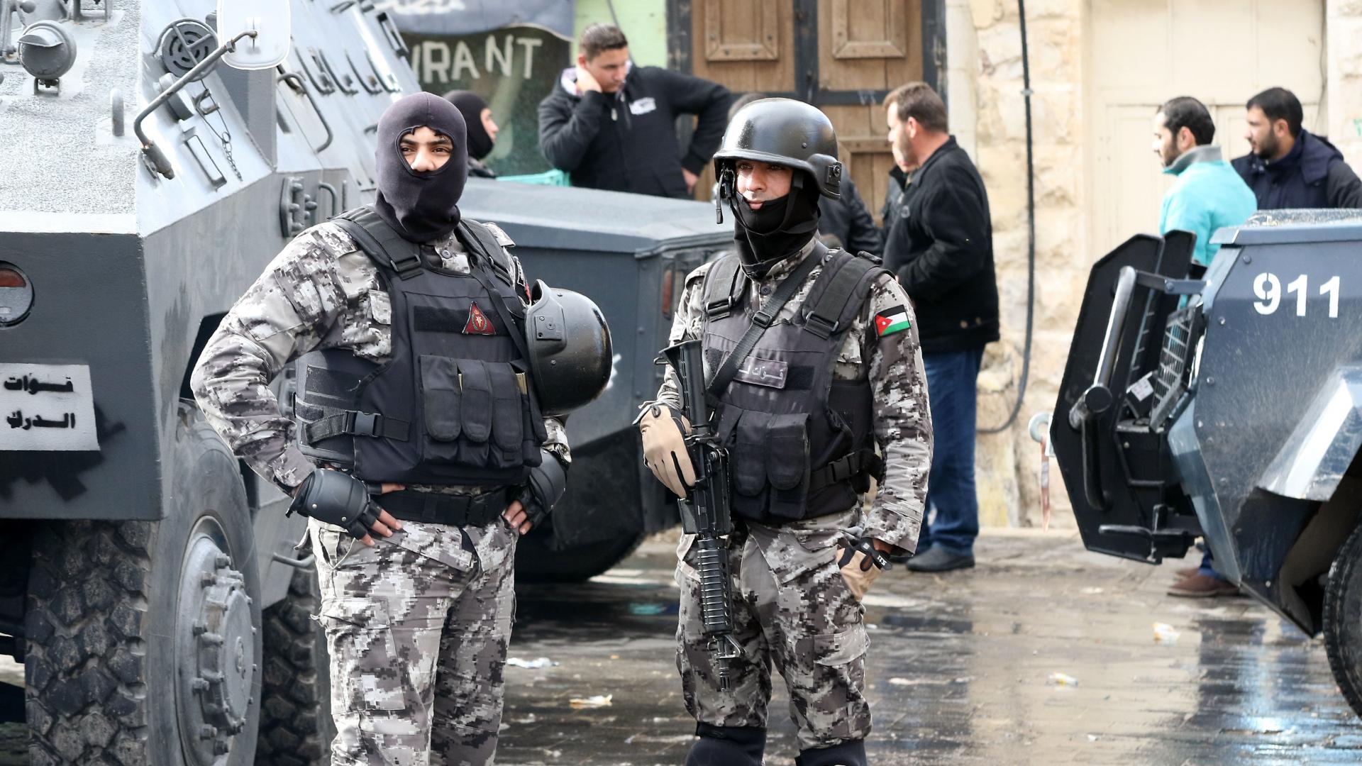 الأردن: مقتل ضابطين بالأمن في انفجارين لألغام تعود إلى أحداث خلية الفحيص