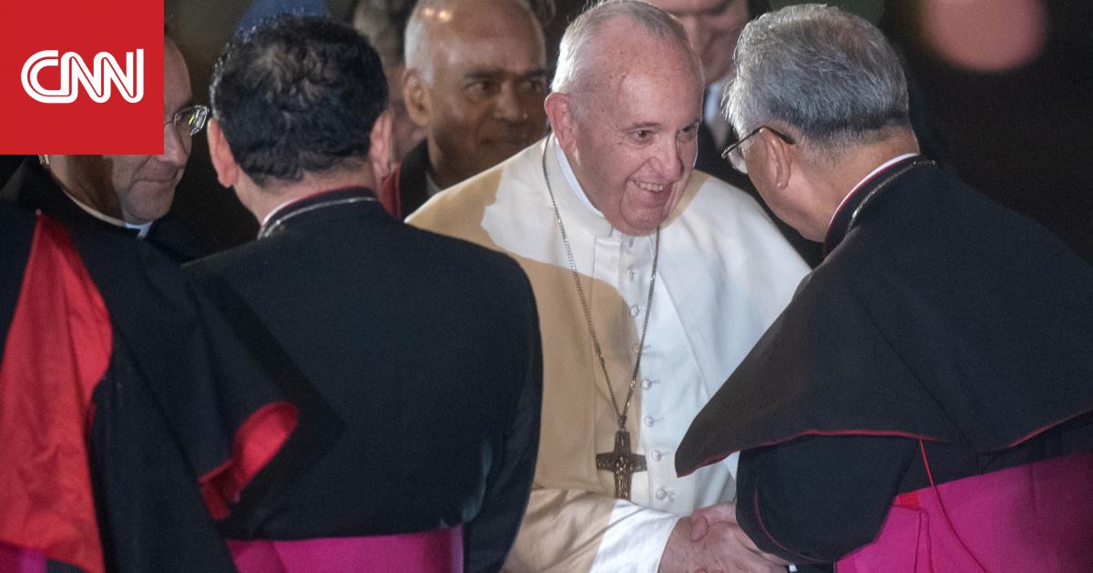 البابا فرانسيس يصل اليابان في أول زيارة باباوية منذ 40 عاماً