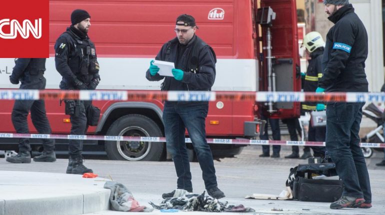 مقتل 6 أشخاص وإصابة اثنين في حادث إطلاق نار في مستشفى بالتشيك